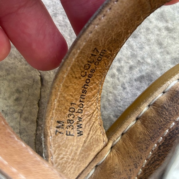 Born Mai Easy Sandals, size 7 - Picture 6 of 8